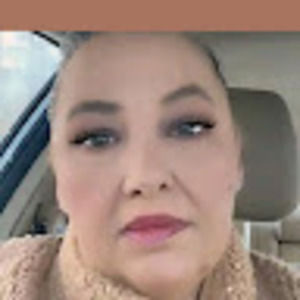 Meet your Posher, Donna belt